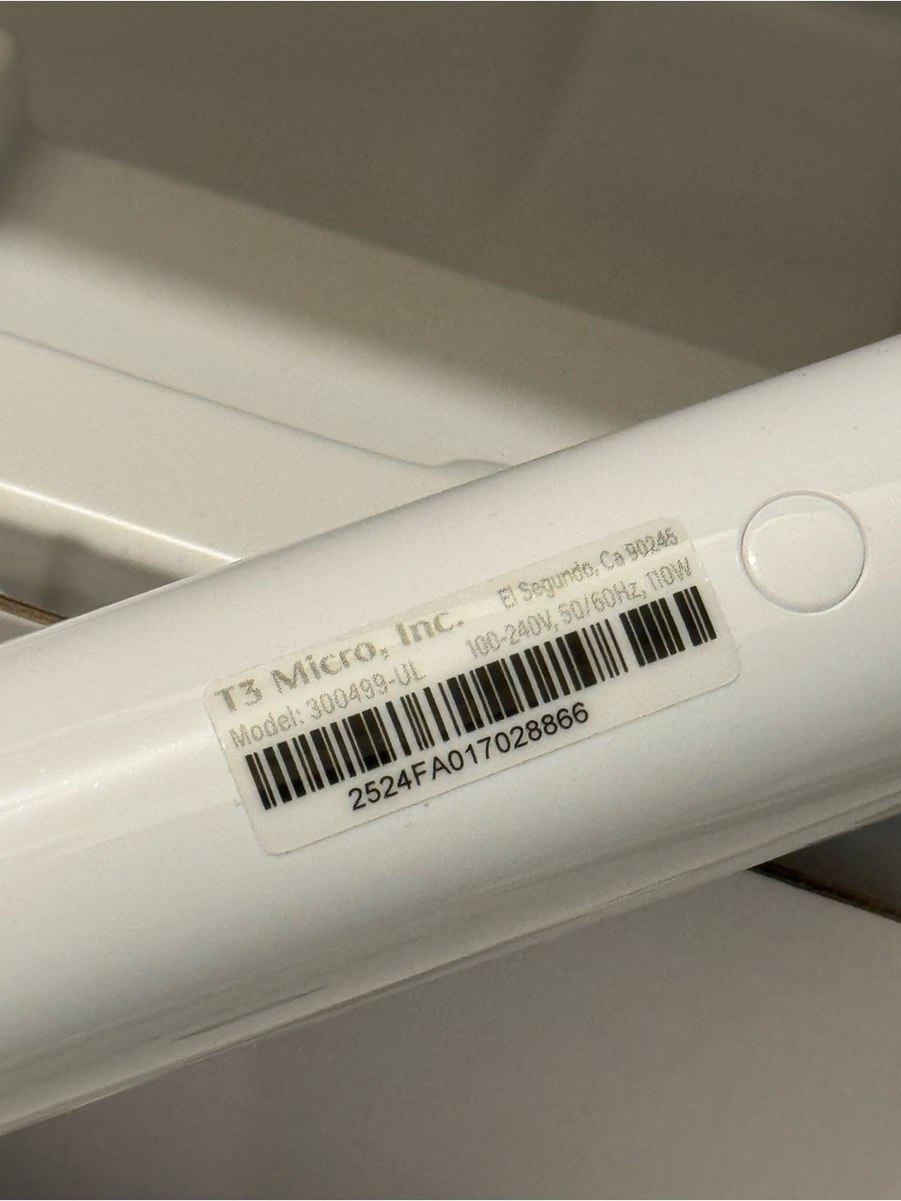 T3 SinglePass Curl X 1.5" Ceramic Extra-Long Barrel Curling Iron - Open Box - Picture 11 of 17